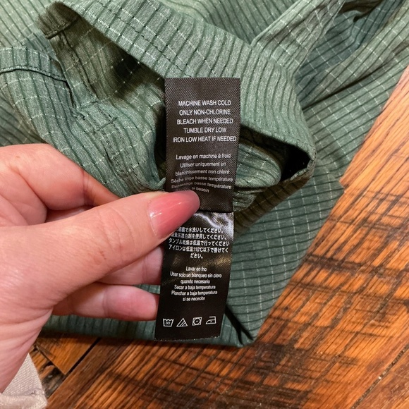 Roark Run Amok Bless Up Trail Shirt Green Grid Men’s M | Performance Travel - Picture 10 of 11